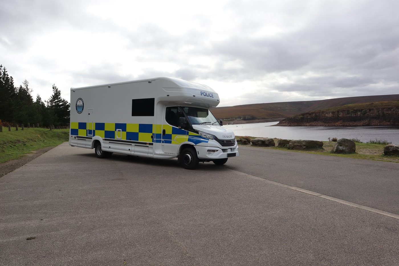 Police dive unit, exterior