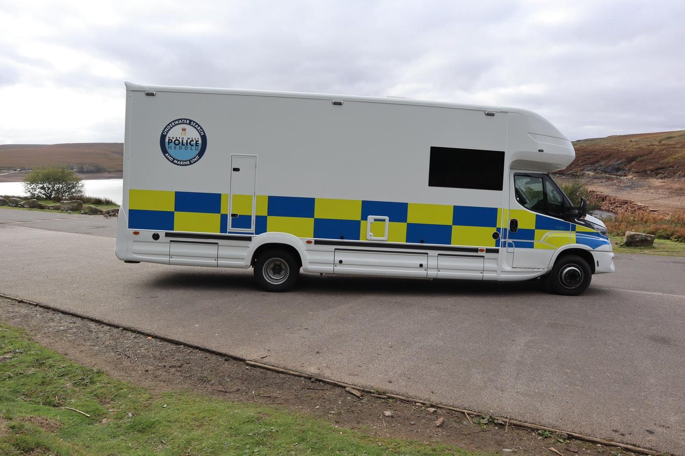 Police dive unit, rear doors open