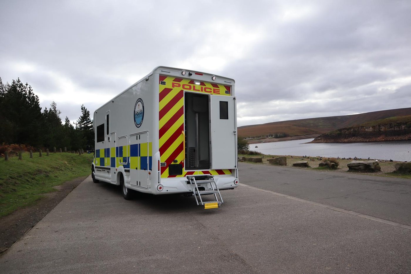 Underwater Search and Marine Unit, side profile